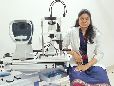 Dr. Akhila Ravipati – MS Ophthalmology